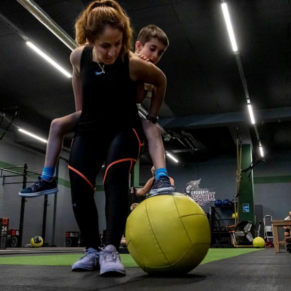 CrossFit Rijswijk - CrossFit Kids - Ouder & Kind WOD foto 1